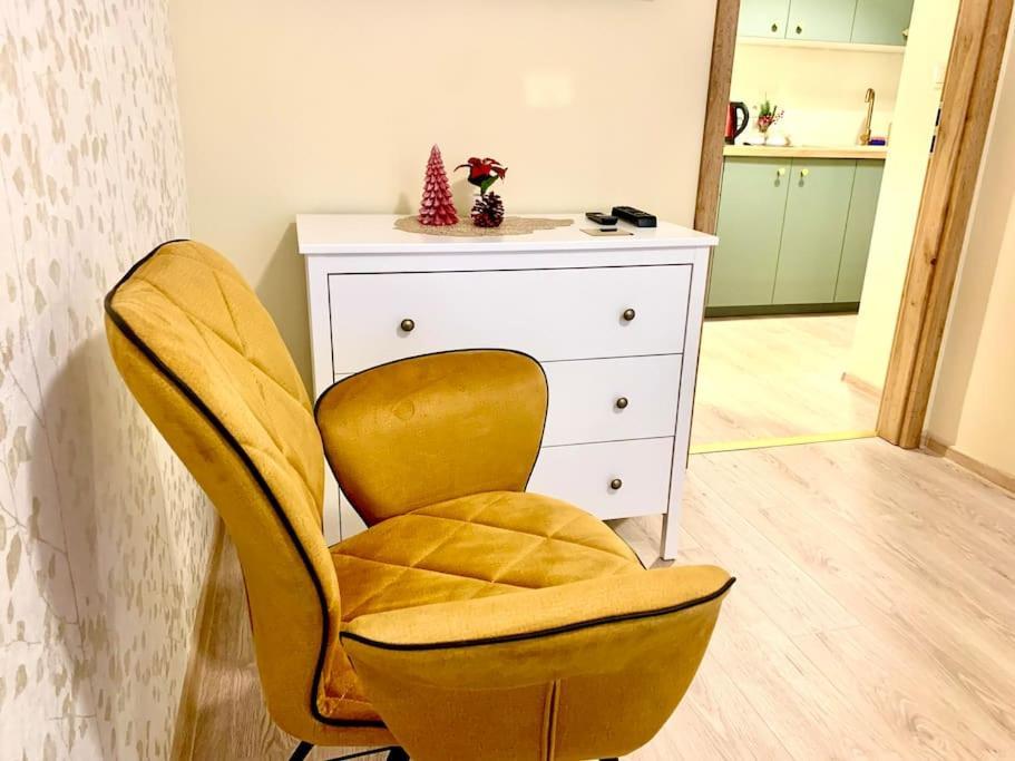 Brand New, Design Apartment Jojo, Oldtown, Balcony Братислава Екстериор снимка