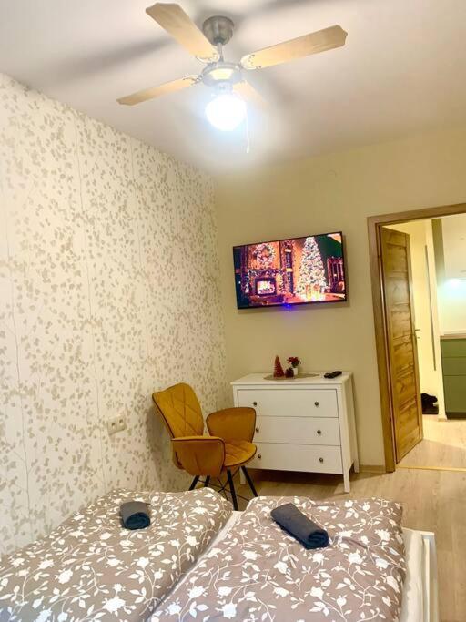 Brand New, Design Apartment Jojo, Oldtown, Balcony Братислава Екстериор снимка